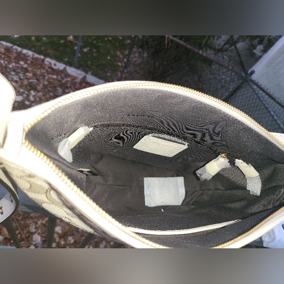 🔥SOLD🔥🆕🌺COACH🌺 Ladies Small Signature Jacquard Canvas Shoulder Bag - Picture 11 of 16